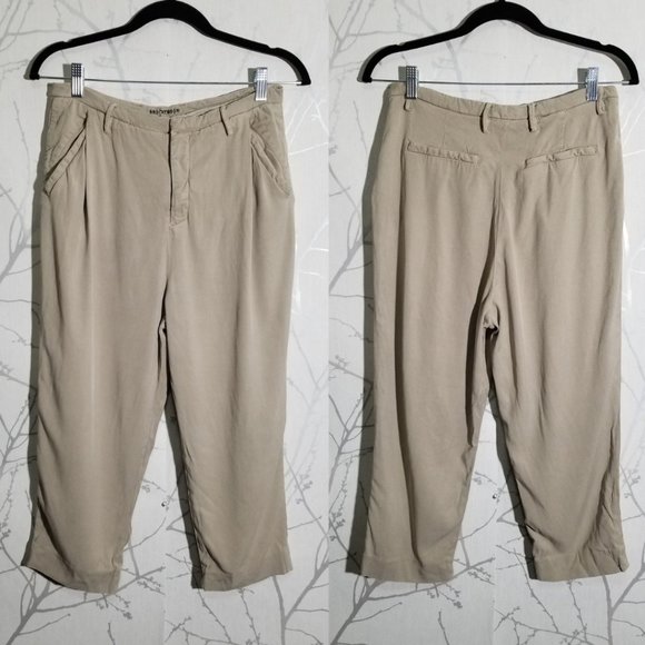 Brockenbow Beige Tencel Blend Pleated Front Capri Pants - Picture 1 of 7